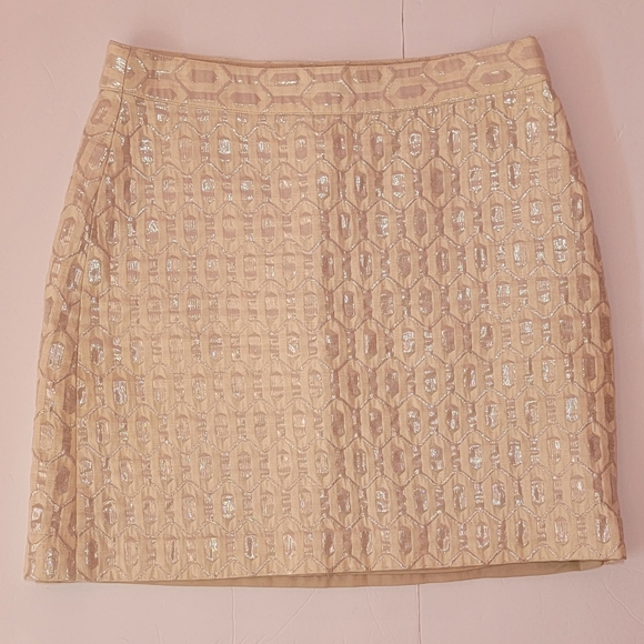 Banana Republic Metallic Silver Geometric Mini Skir/ Size 4. - Picture 1 of 7